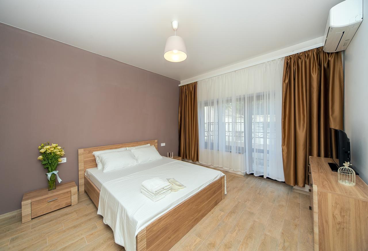Hotel Fusion Odessa Buitenkant foto
