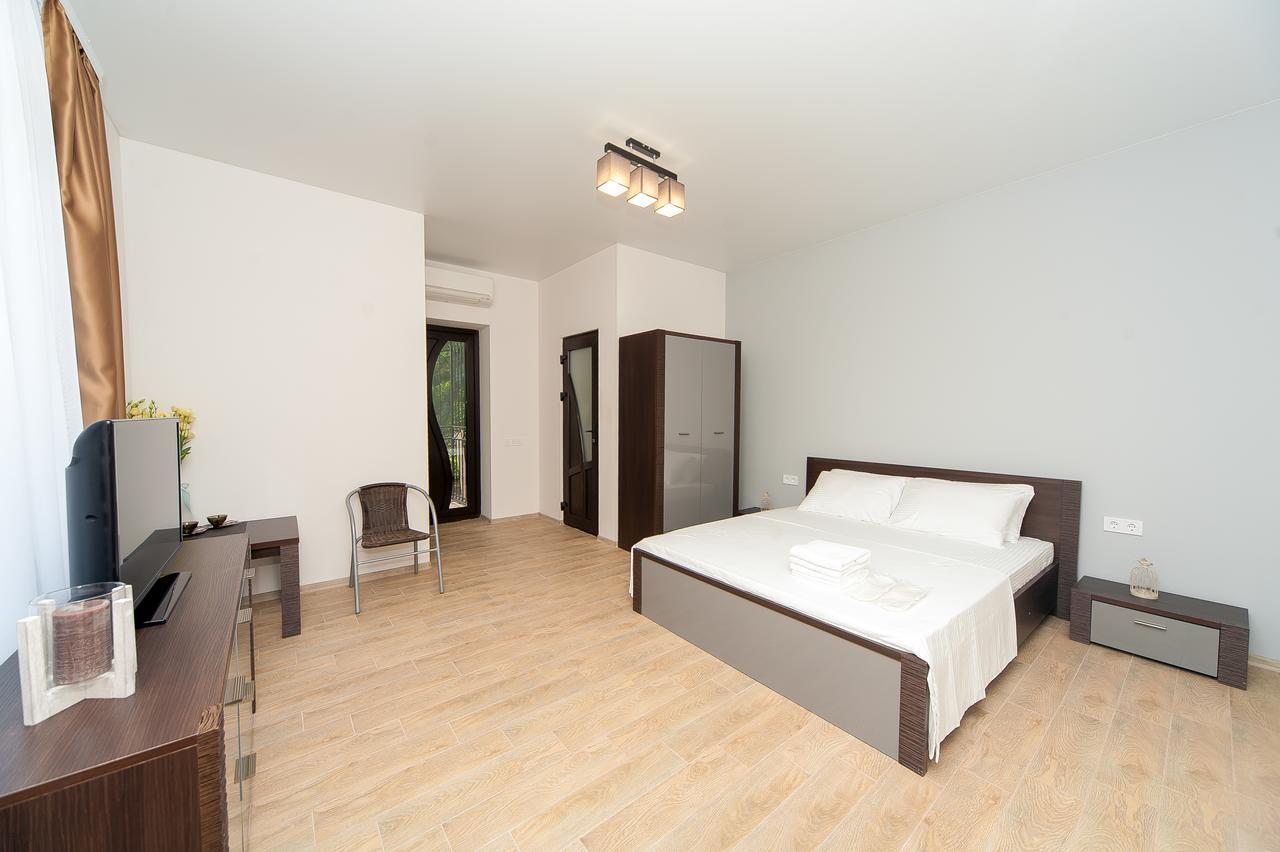 Hotel Fusion Odessa Buitenkant foto