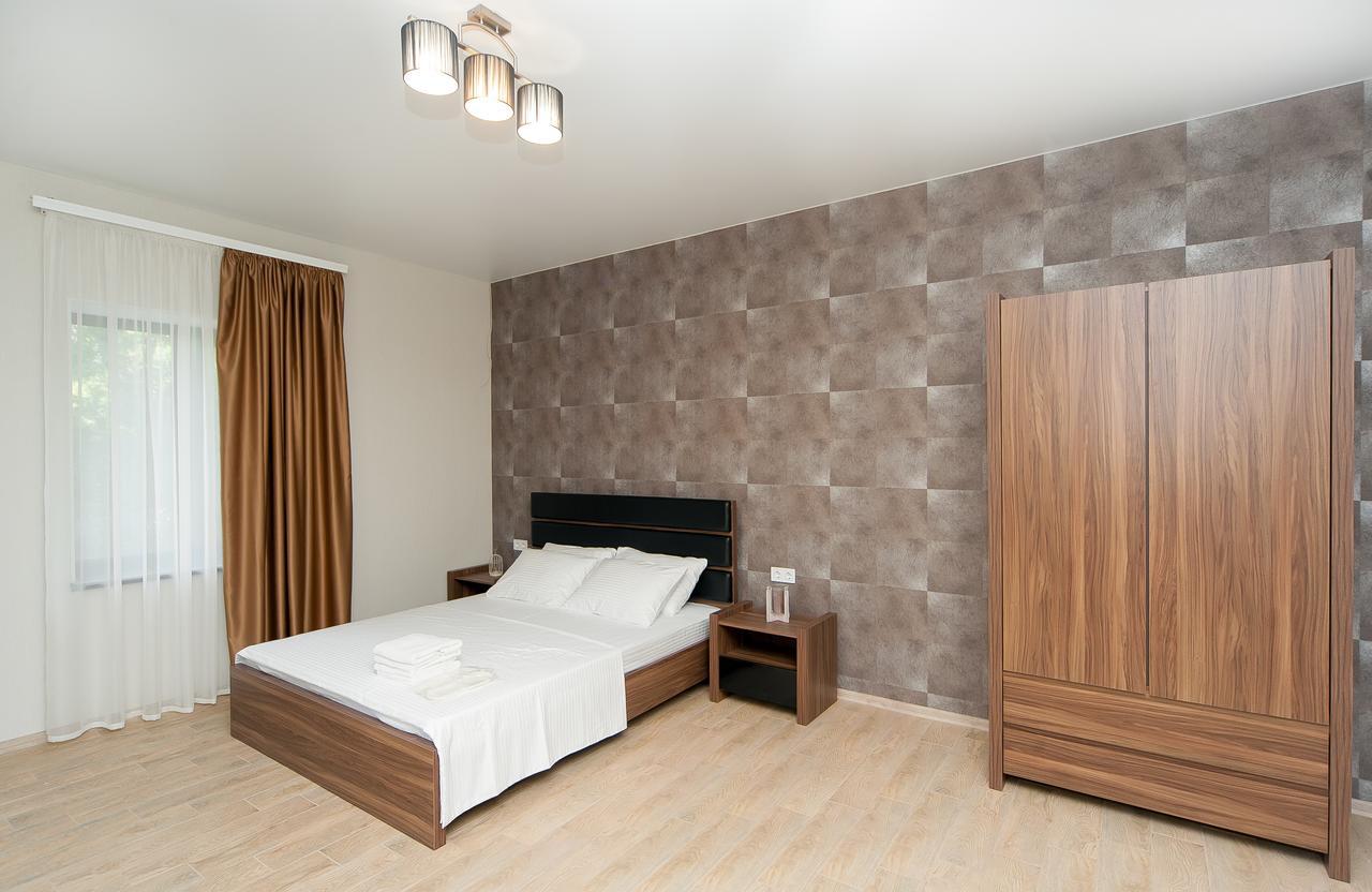 Hotel Fusion Odessa Buitenkant foto