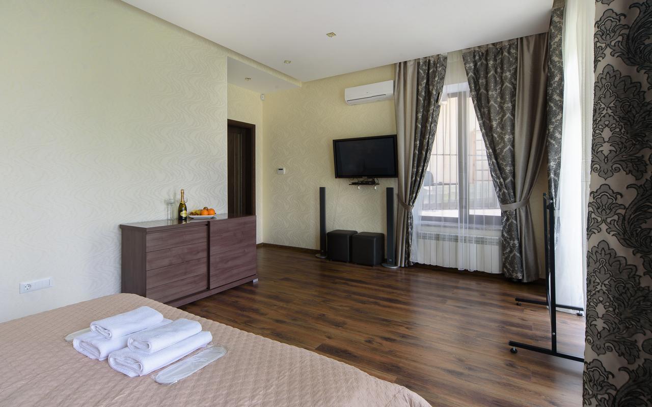 Hotel Fusion Odessa Buitenkant foto