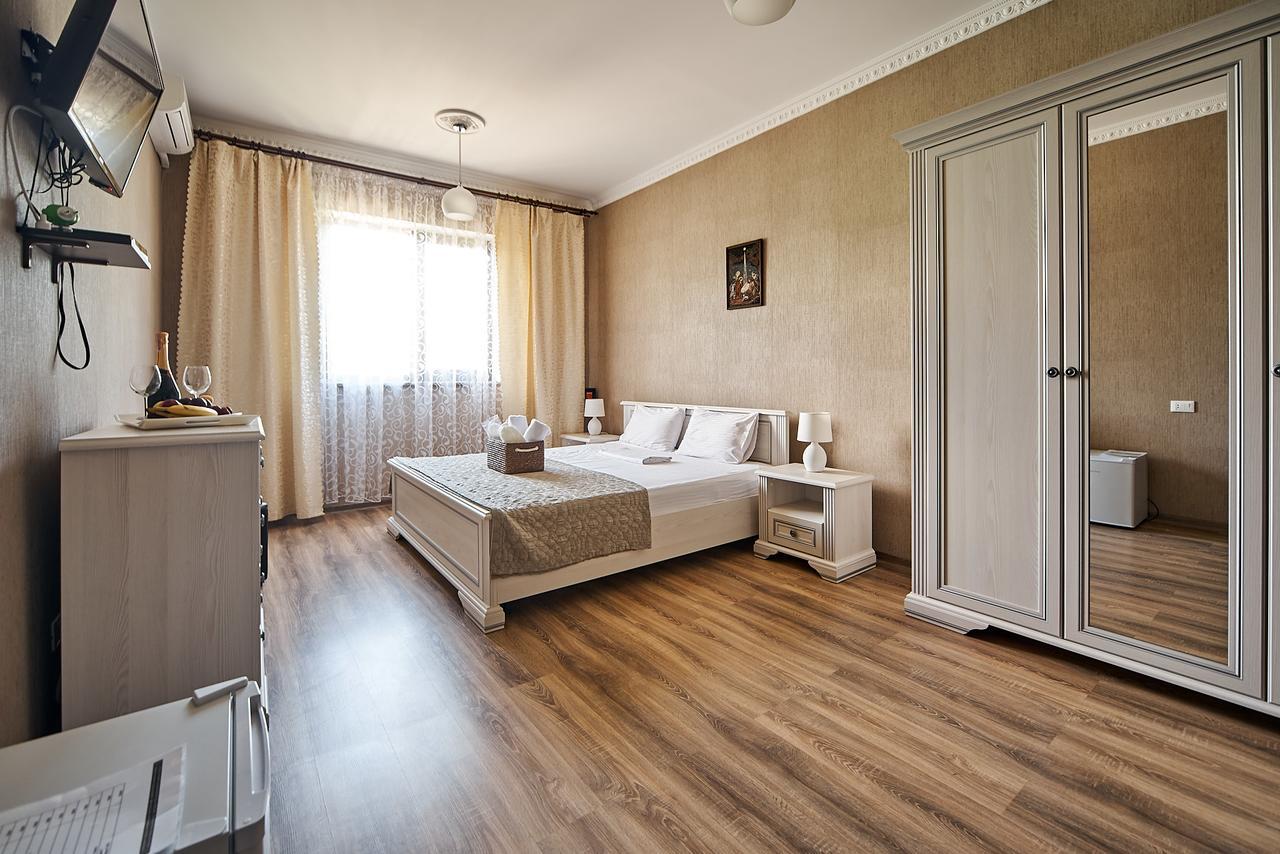 Hotel Fusion Odessa Buitenkant foto