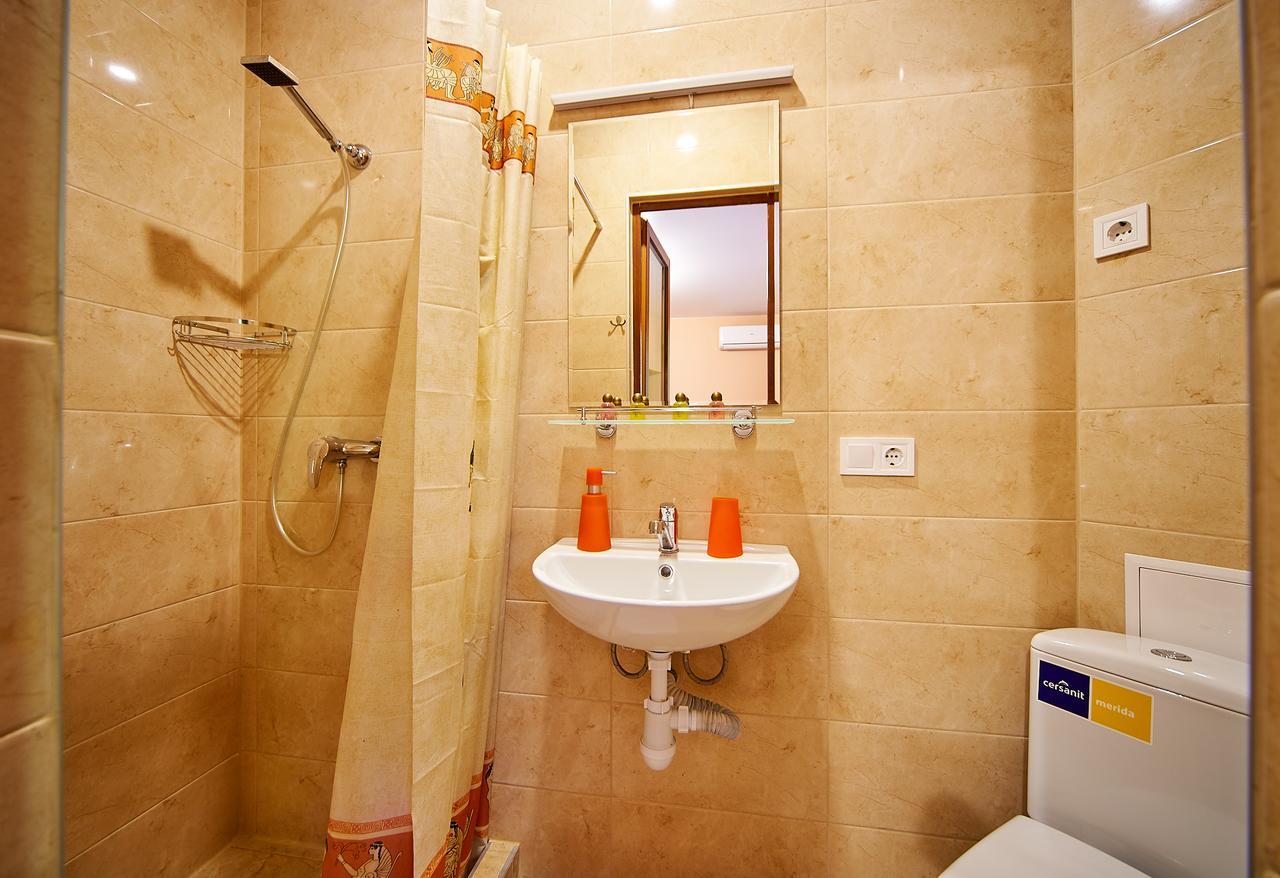 Hotel Fusion Odessa Buitenkant foto